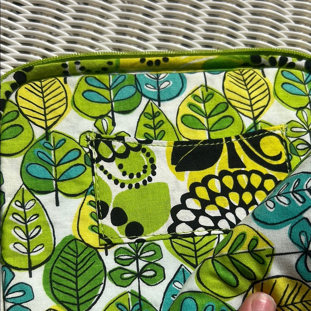 Vera Bradley Floral “Limes Up” Quilted Tablet Sleeve 8x10” - Picture 8 of 8